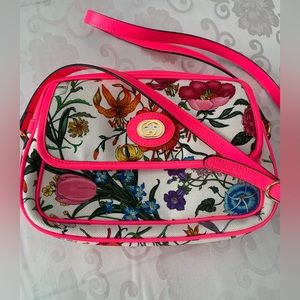 GUCCI PURSE